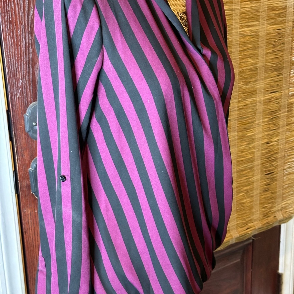 Pleione wrap blouse - Picture 4 of 8